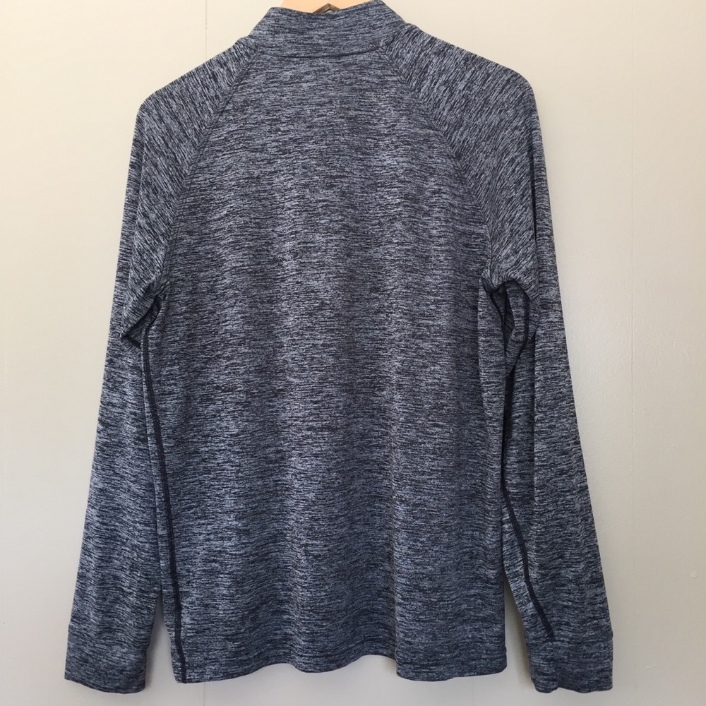 Under Armour Women’s Long Sleeve Shirt Size S/P - Picture 2 of 8